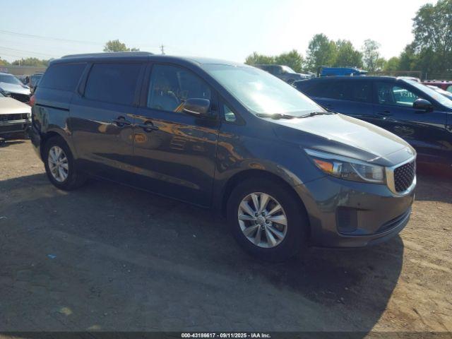  Salvage Kia Sedona