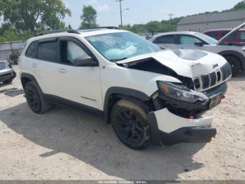  Salvage Jeep Cherokee