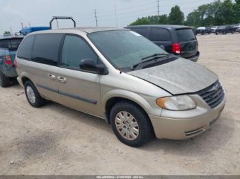  Salvage Chrysler Town & Country