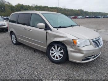  Salvage Chrysler Town & Country