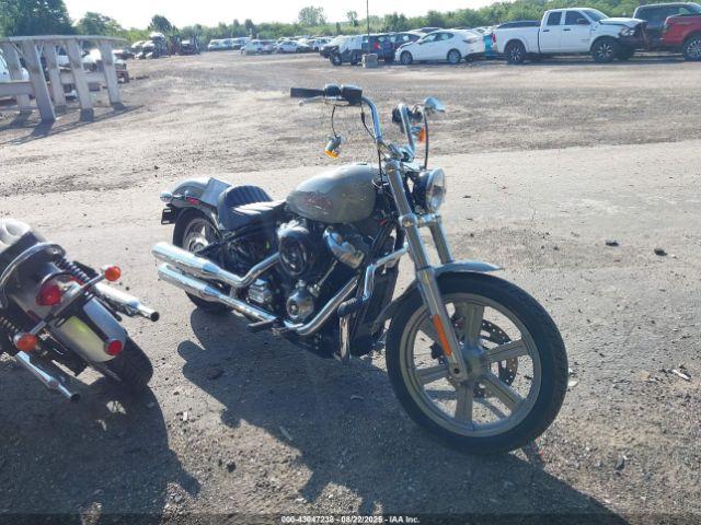  Salvage Harley-Davidson Fxst