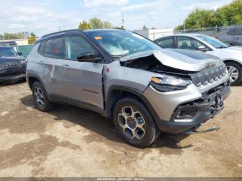 Salvage Jeep Compass