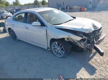  Salvage Nissan Maxima