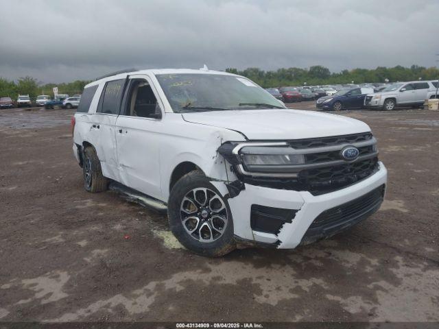  Salvage Ford Expedition