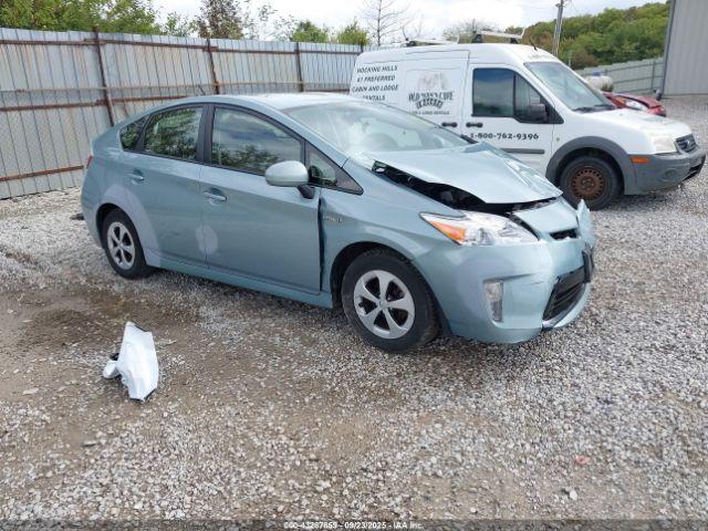  Salvage Toyota Prius