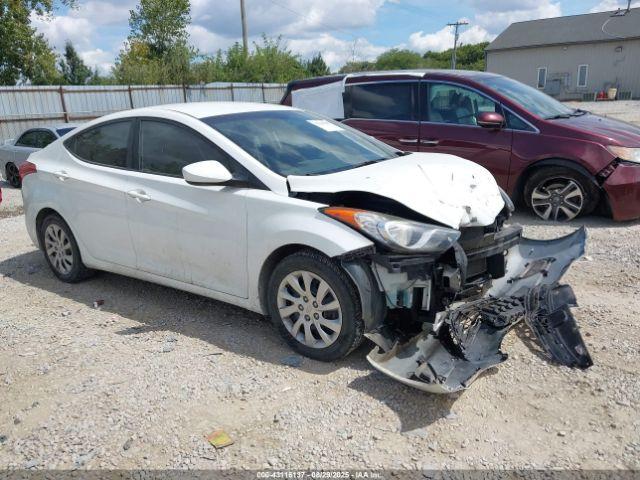  Salvage Hyundai ELANTRA
