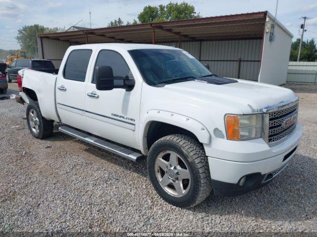  Salvage GMC Sierra 2500