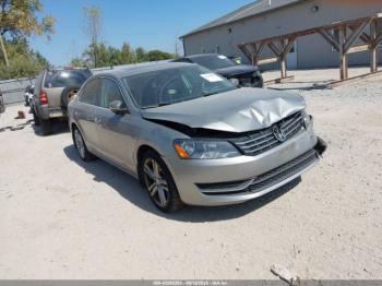  Salvage Volkswagen Passat