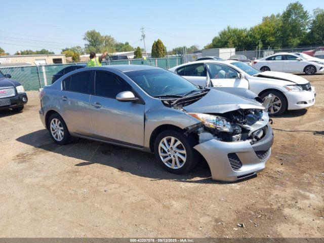  Salvage Mazda Mazda3