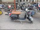 Genuine Scooter Co. Stella 4-stroke Image 2