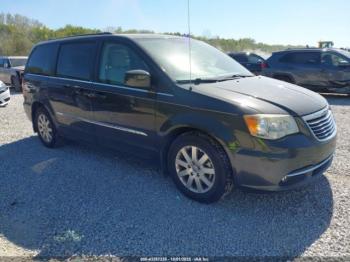 Salvage Chrysler Town & Country