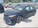 Toyota Camry Xle Image 3