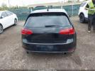 Volkswagen Golf S 4-door Image 7