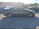 Toyota Camry Le Image 3