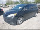 Toyota Sienna Le V6 Image 3