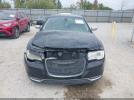 Chrysler 300c Image 12