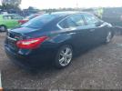 Nissan Altima Image 3