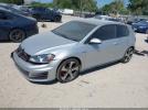 Volkswagen Golf S 2-door Image 3