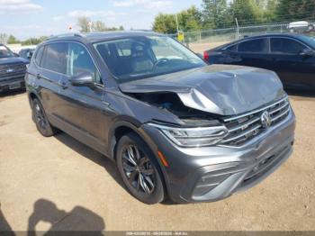  Salvage Volkswagen Tiguan