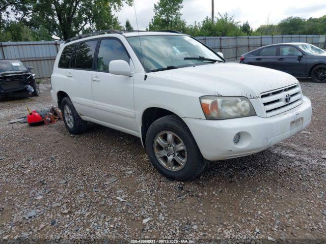  Salvage Toyota Highlander