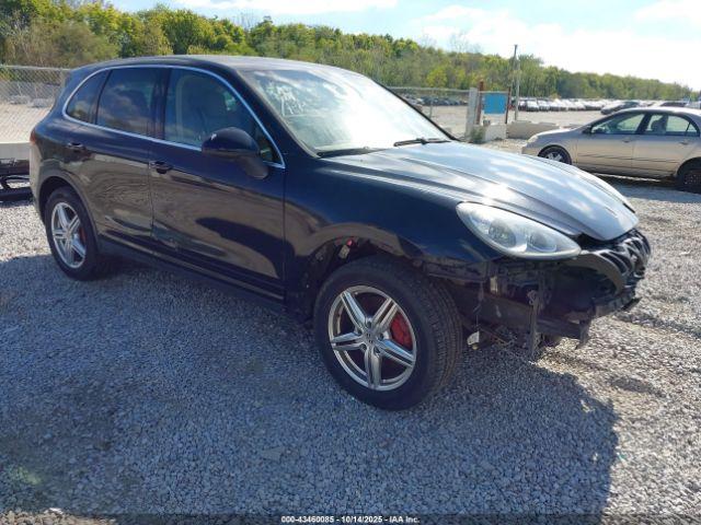 Salvage Porsche Cayenne
