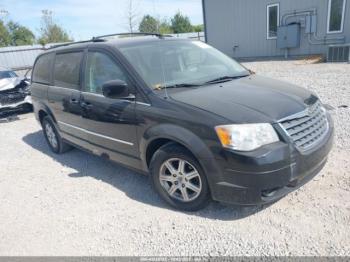  Salvage Chrysler Town & Country