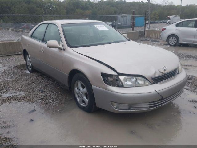  Salvage Lexus Es