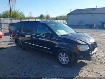  Salvage Chrysler Town & Country