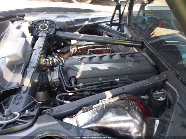 Chevrolet Corvette Rwd  1lt Image 17