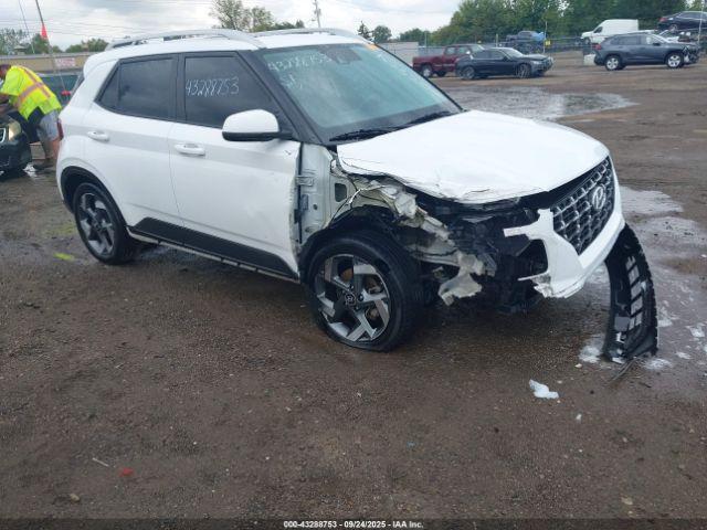  Salvage Hyundai VENUE
