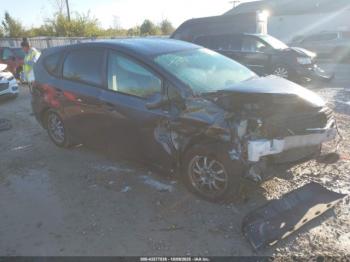  Salvage Toyota Prius v