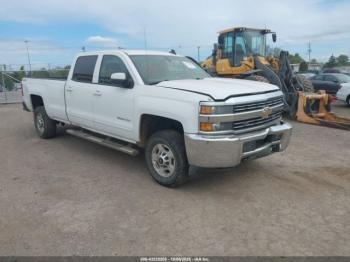  Salvage Chevrolet Silverado 2500