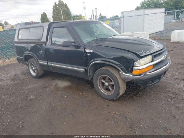  Salvage Chevrolet S-10