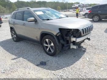  Salvage Jeep Cherokee
