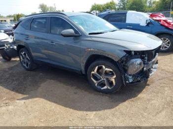 Salvage Hyundai TUCSON