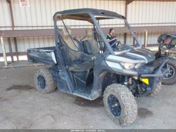  Salvage Can-Am Defender