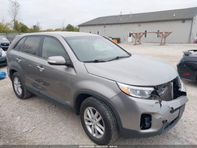  Salvage Kia Sorento