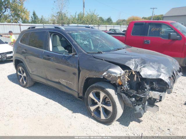  Salvage Jeep Cherokee