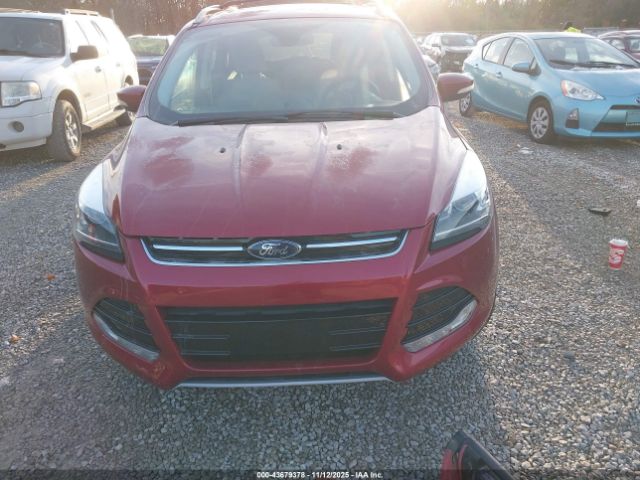 Ford Escape Titanium Image 9