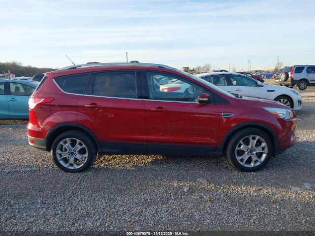 Ford Escape Titanium Image 14