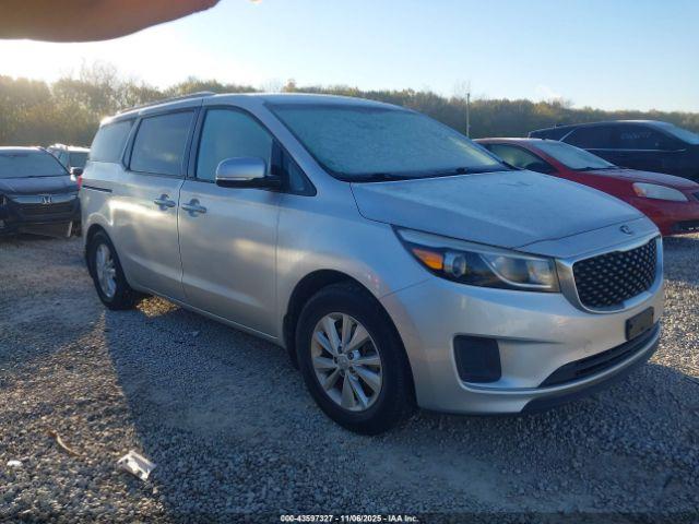  Salvage Kia Sedona