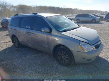  Salvage Kia Sedona