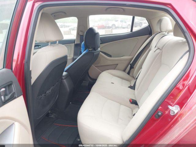 Kia Optima Lx Image 10