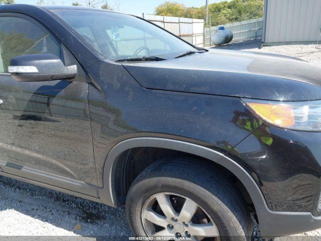 Kia Sorento Lx Image 12