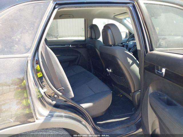 Kia Sorento Lx Image 2