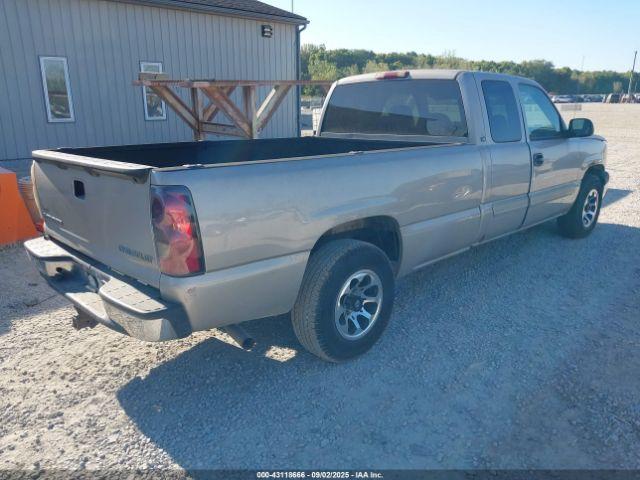 Chevrolet Silverado 1500 Ls Image 4