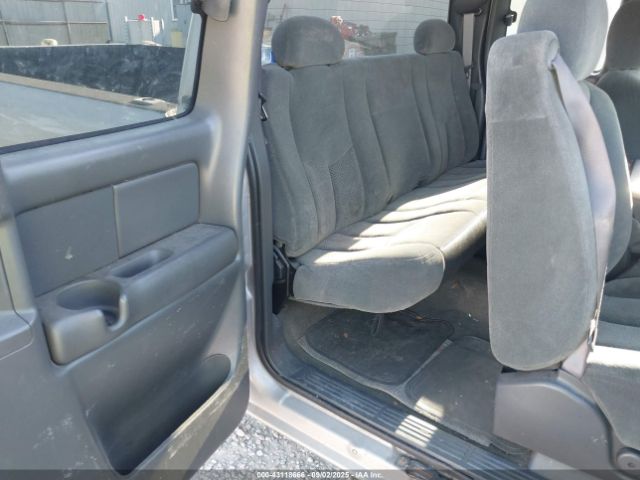 Chevrolet Silverado 1500 Ls Image 11