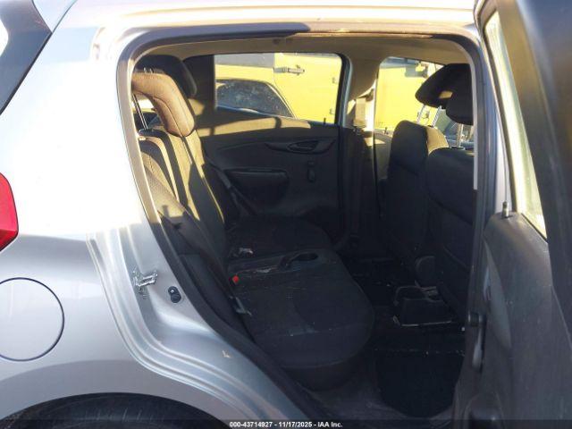 Chevrolet Spark Ls Cvt Image 15