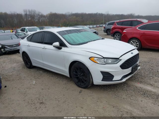 Ford Fusion Se Image 1