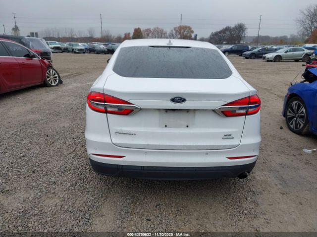 Ford Fusion Se Image 13